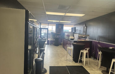 Lily Bells Is Fine Dining Cafe & Food Truck